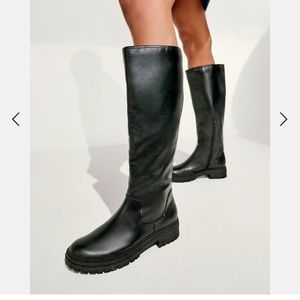 NWOT Knee high black boots